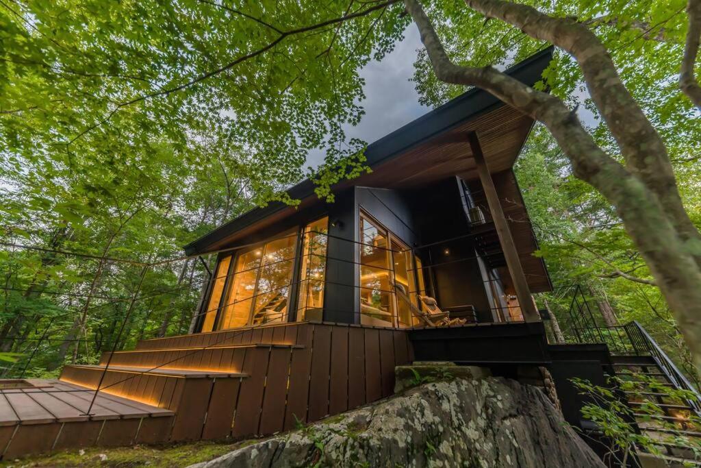 Ferienhaus ロックフォレスト北軽井沢 *